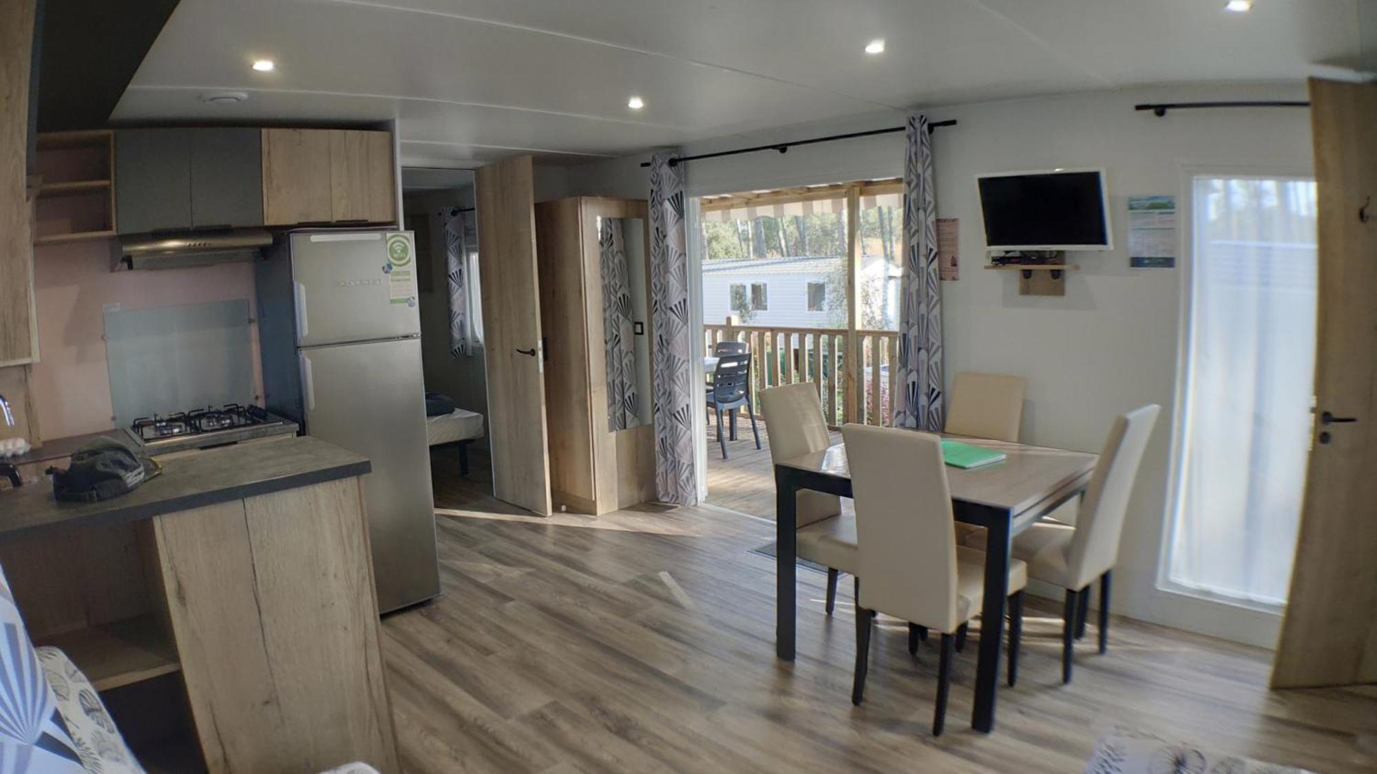 Mobil Home Tout Confort - Cote Landaise Saint-Julien-en-Born Exterior photo